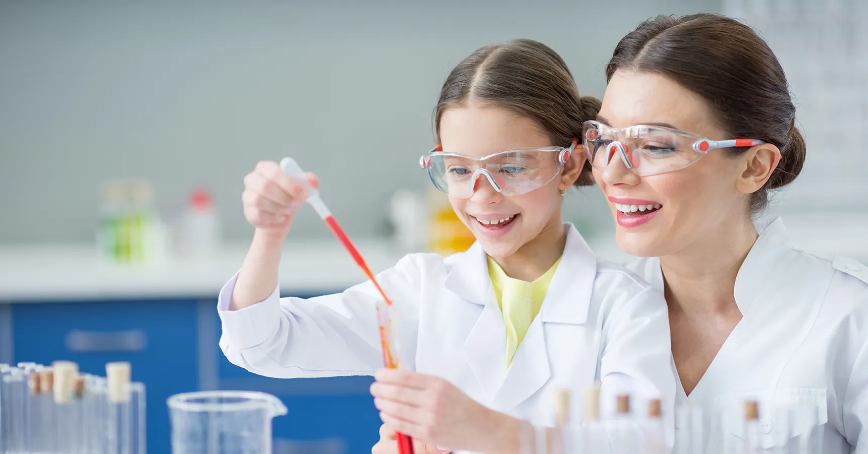 DIA DE LA MUJER CIENCIA convertido de jpg