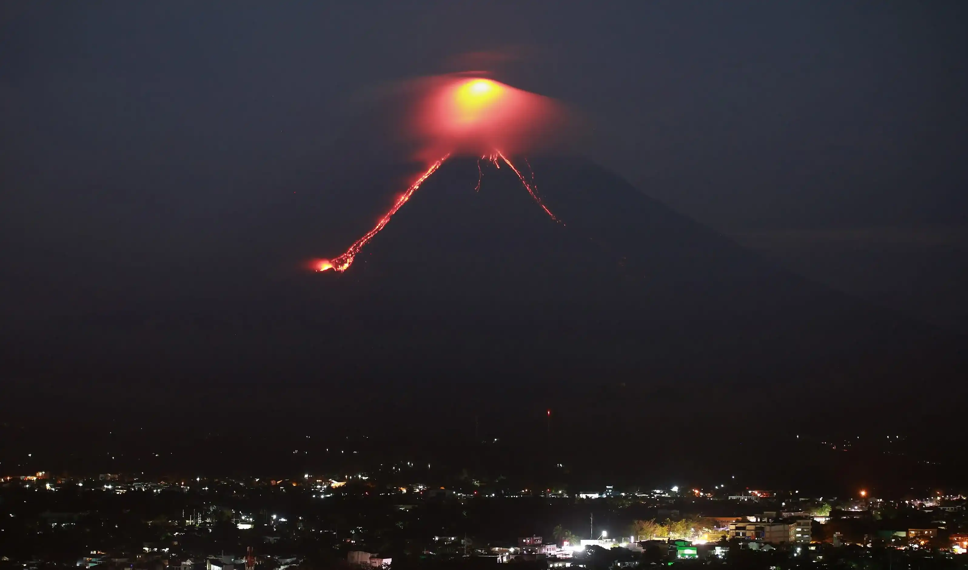 ERUPCION DE VOLCAN FILIPINAS convertido de jpg 11zon