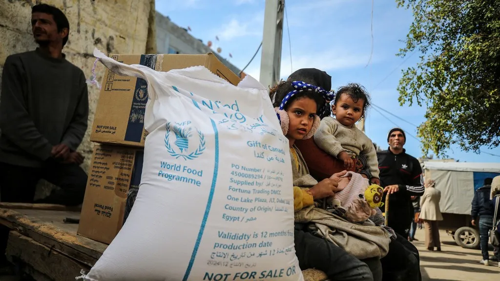 AYUDA HUMANITARIA convertido de jpg