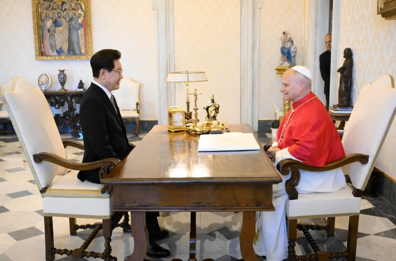 leon xvi recibe presidente republica corea convertido de jpeg