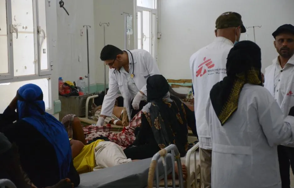 El colapso del sistema sanitario de Yemen obliga a los enfermos a buscar medicinas alternativas convertido de jpg