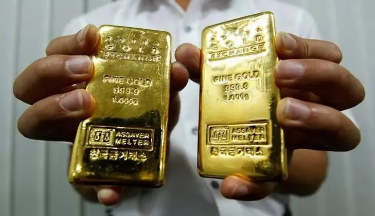 importaciones de oro se desploman y el déficit comercial cae a US26.860 millones