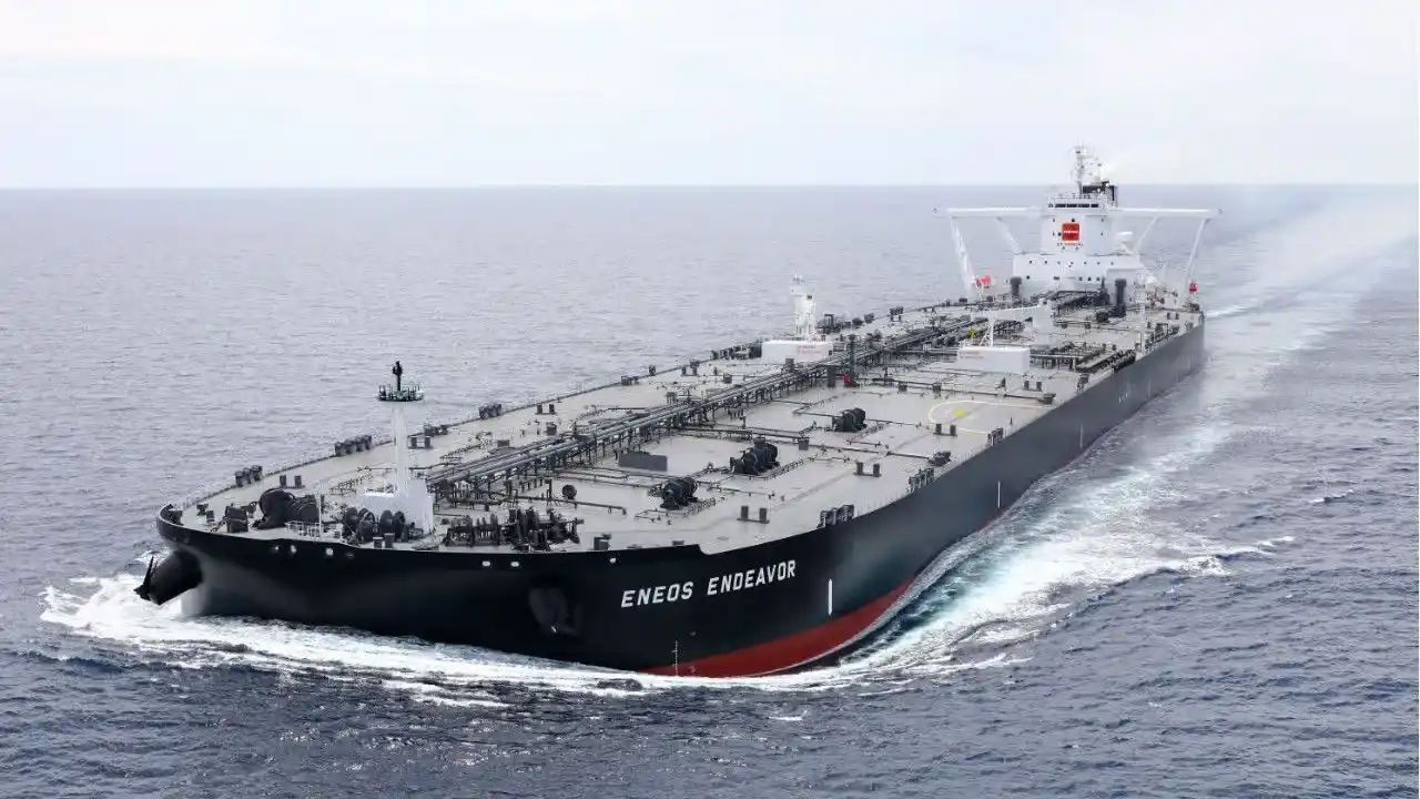 Japón recibe un golpe petrolero importaciones saltan 28