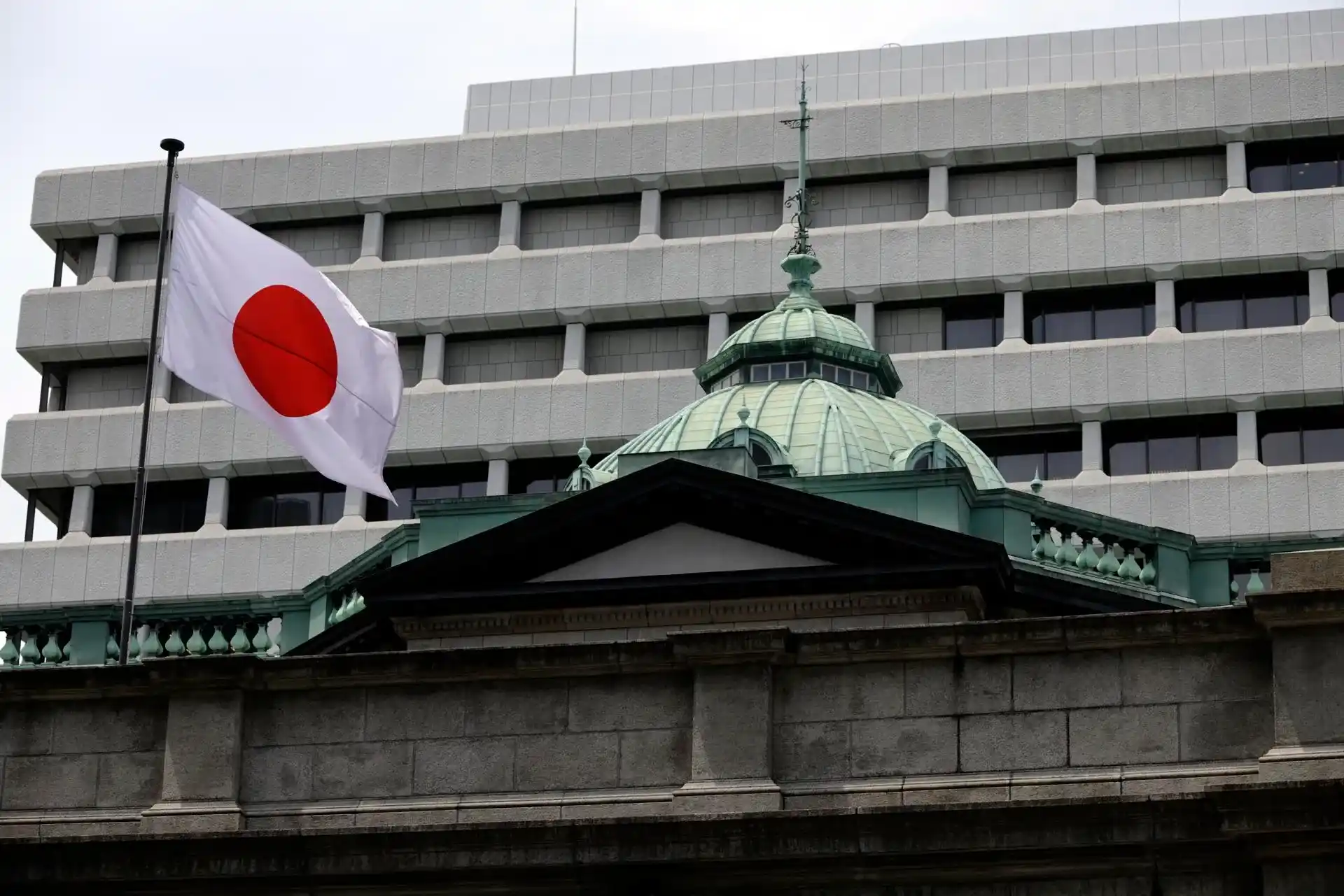 Japón sube su tasa al 125 alcanza el nivel más alto en 31 años y advierte que podría seguir aumentando