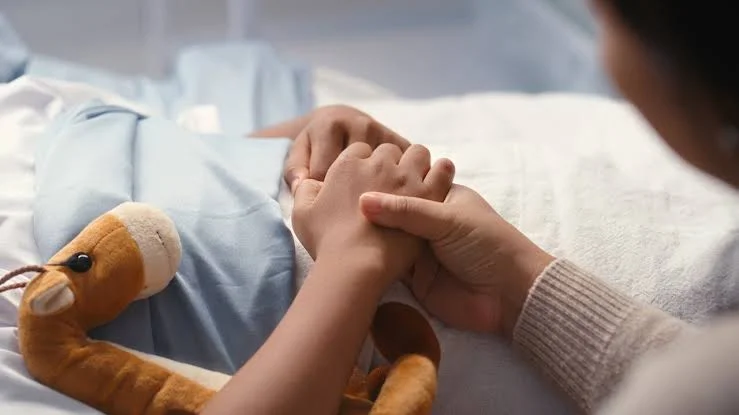 Una serie de casos raros de cáncer infantil en este suburbio de California tiene a la comunidad en vilo