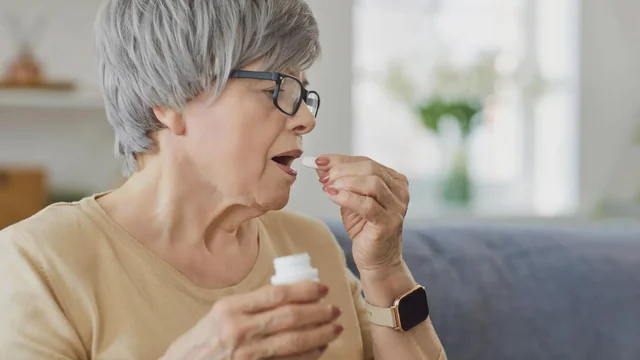 La glucosamina un suplemento popular para las articulaciones se ha relacionado con una progresión más rápida del Alzheimer