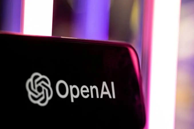 El agente Dot de OpenAI es un software empresarial que también puede pedirte la cena