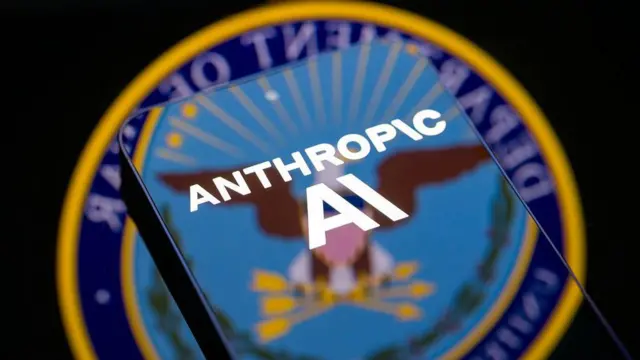 Anthropic afirma que la IA podría llevar el PIB de EE. UU. hasta US44 billones en 2030