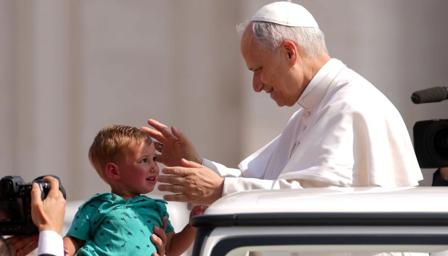 EL PAPA PUBLICA CATEQUESIS