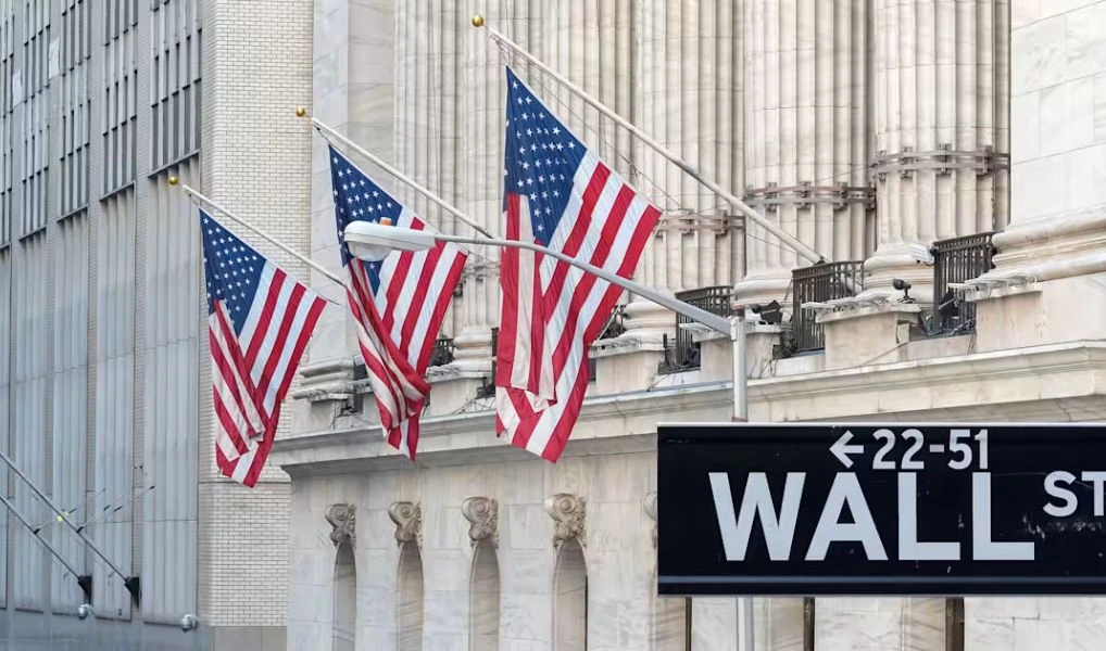 MERCADOS GLOBALES CIERRAN 2025