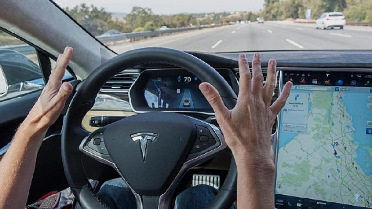 TESLA ACTUALIZACION
